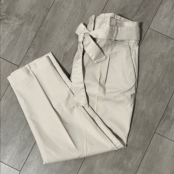 Ann Taylor Pants - Ann Taylor NWOT Beige Straight Leg Pants with Tie Belt High Waist, Size 6